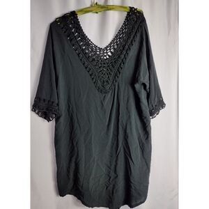 A&I crochet tunic